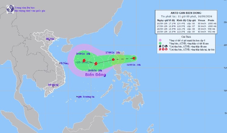 Tropical depression forecast to strengthen into storm appears near East Sea